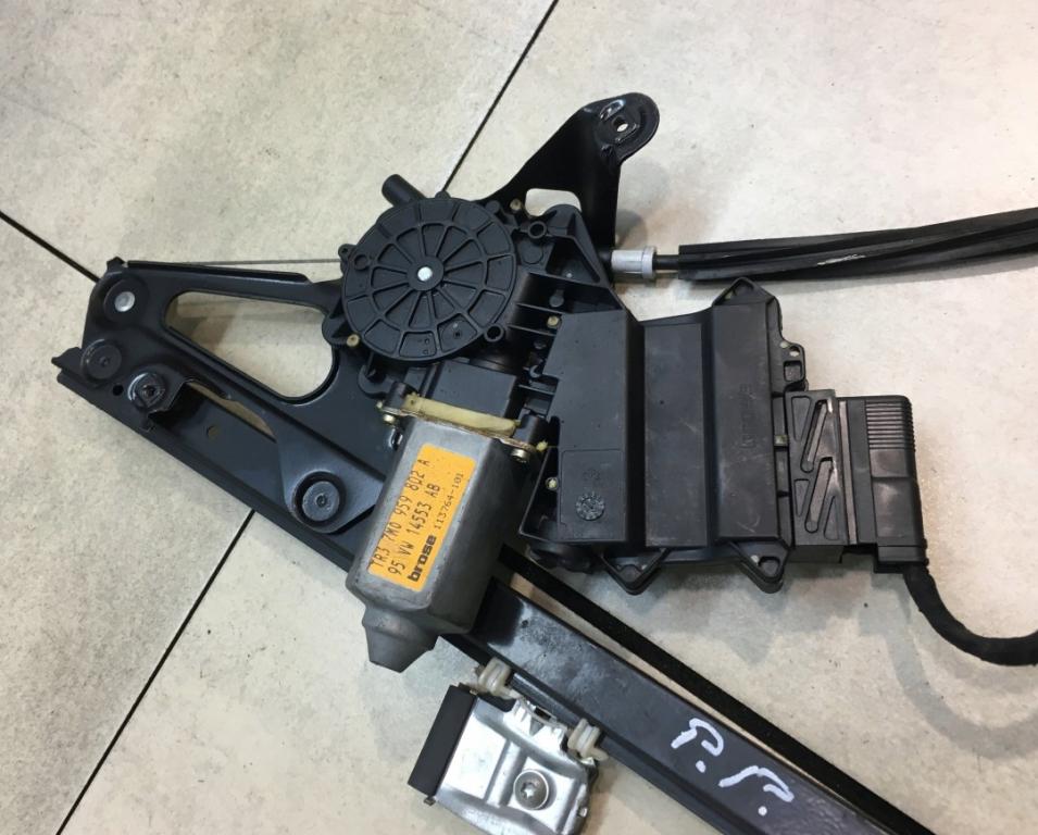 Volkswagen Sharan I 1995-2010 hatchback 1.9 TDI diesel Mechanizmus sťahovania okna predný pravý 7M0959802A 7M0837402P