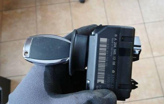 Mercedes C W204 2007-2014 combi 2.2 CDI diesel AT 125 kW 2008  Spínacia skrinka A2045451308 33003209 33003211