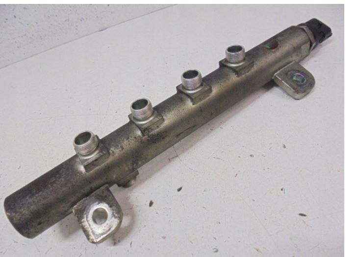 Opel Zafira B 2005-2014 hatchback 1.9 CDTI diesel AT 110 kW 2006  Vstrekovacia lišta 0445214122 55209575