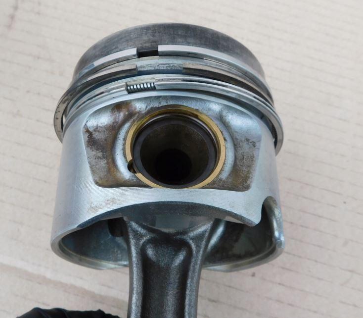 Volkswagen Crafter 2006-2016 hatchback 2.5 TDI diesel Brak MT 120 kW 2010  Piest BHS