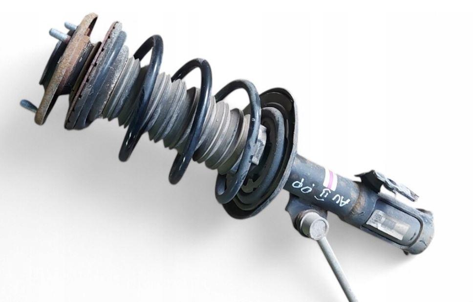 TOYOTA AURIS II Kombi 2017 73 kW 1.8 Hybrid (ZWE186_) 1798 Tlmič pravy predný 