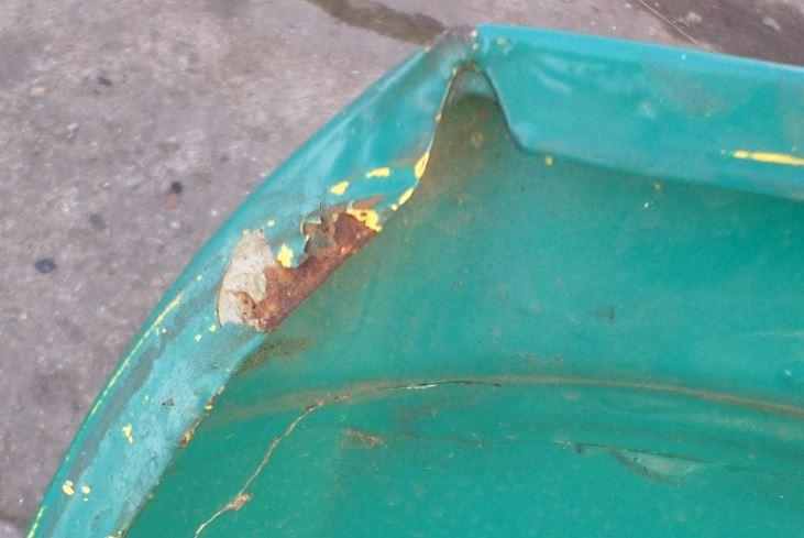 Fiat 126p hatchback 0.9 petrol MT 29 kW 2001  Kapota predná