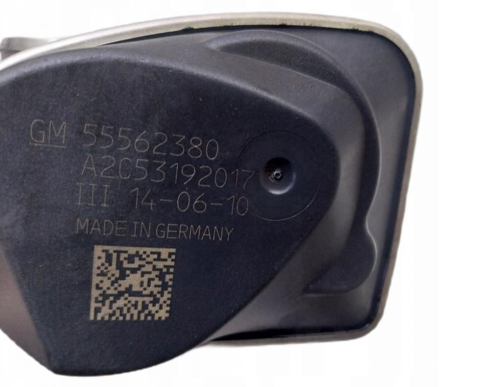 Chevrolet Cruze sedan 1.8 16v petrol MT 104 kW 2012 Škrtiaca klapka 55562380