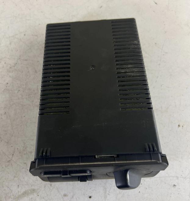 BMW 3 E46 1998-2007 combi 3.0 D diesel 135 kW 2002  Prepínač svetiel 6919835