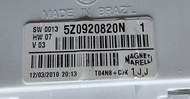 Volkswagen Fox hatchback 1.2 petrol BMD MT 40 kW 2005  Prístrojová doska 5Z0920820N