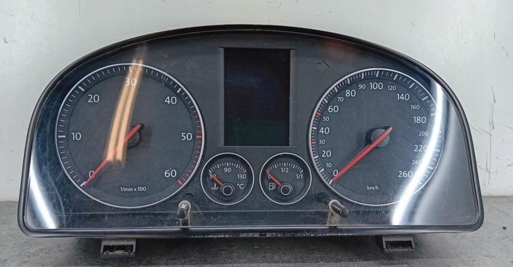 Volkswagen Touran I 2003-2015 hatchback 2.0 TDI diesel AT 103 kW 2004  Prístrojová doska 1T0920872F A2C53023102 A2C53025660