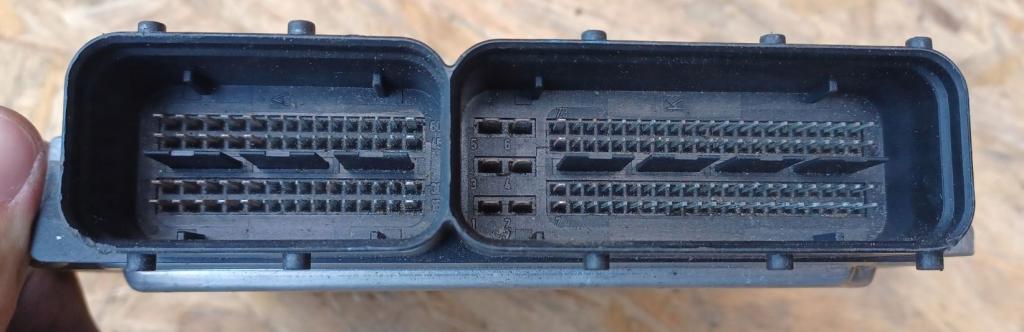 Volkswagen Transporter T5 2003-2015 hatchback 1.9 TDI diesel MT 62 kW 2008 Riadiaca jednotka motora 070906016BA