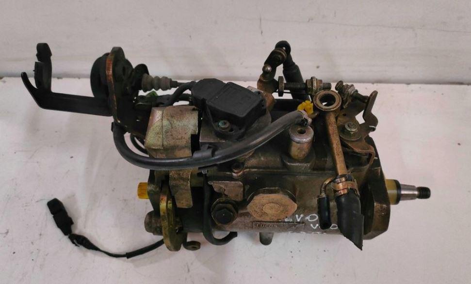 Volvo S40 I 1995-2004 sedan 1.9 TD diesel MT 66 kW 1998  Vstrekovacie čerpadlo R8448B261B