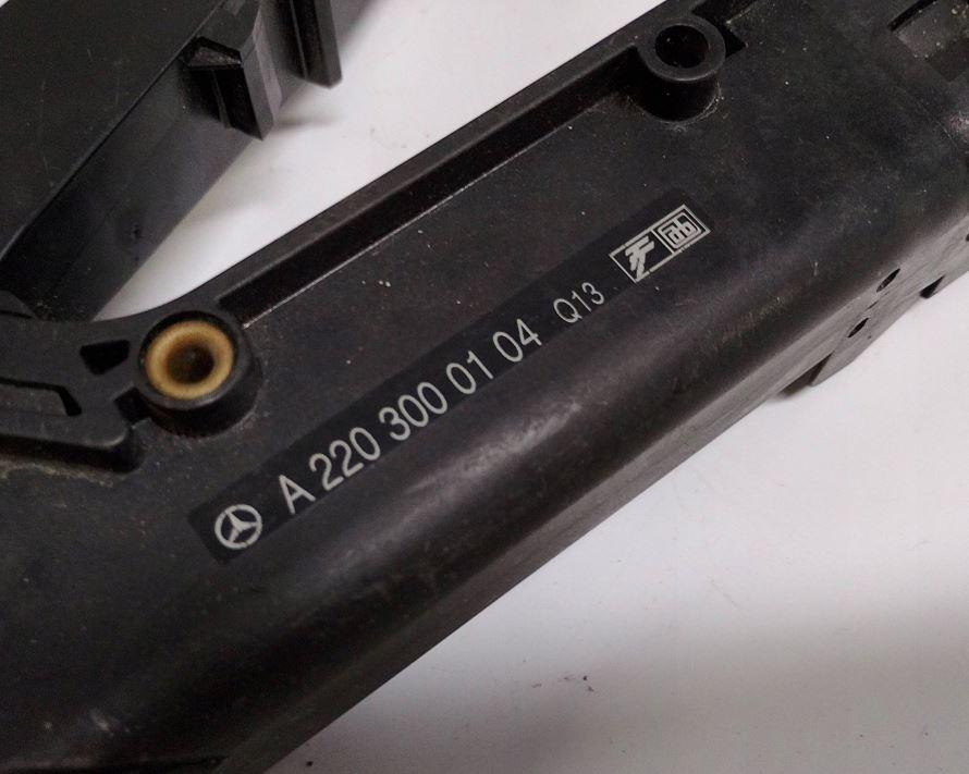 Mercedes  CL C215 219 2004-2010 sedan 3.0 CDI diesel AT 165 kW  Potenciometer plynového pedálu A2203000104