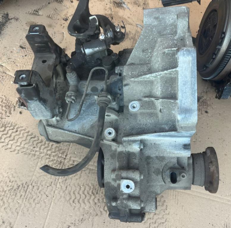 Seat Leon II 2005-2012 hatchback 1.4 TSI petrol MT 92 kW 2009  Prevodovka manuálna 02T301103M  GX2