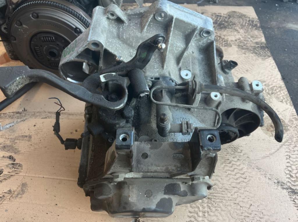 Seat Leon II 2005-2012 hatchback 1.4 TSI petrol MT 92 kW 2009  Prevodovka manuálna 02T301103M  GX2