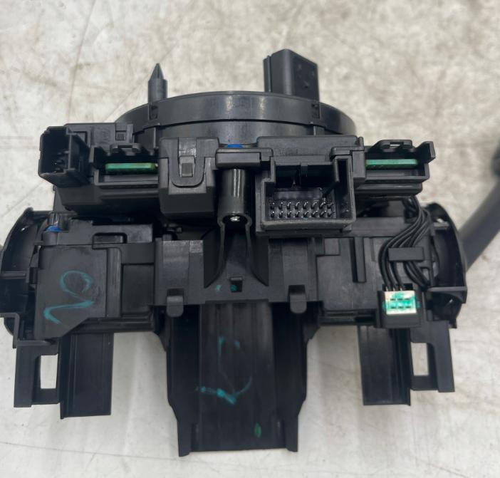 Volkswagen Golf VII 2012-2020 Prepínacie páčky pod volantom 5Q0953569A 5Q0953502N 5Q0953521L