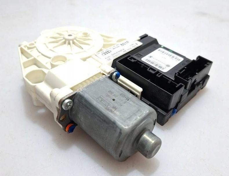 Audi A3 8P 2003-2012 hatchback Motorček okien zadný ľavý 8P4959801F