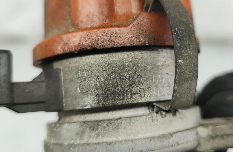 Toyota Avensis I T22 1997-2003 sedan 1.6 petrol 81 kW 1998  Rozdeľovač 1910002020