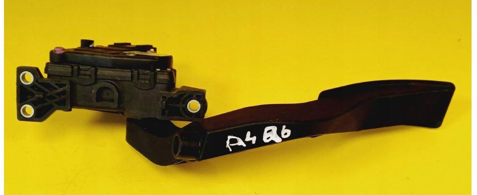 Audi A4 B6 2000-2004 sedan 1.9 TDI diesel MT 96 kW 2002  Potenciometer plynového pedálu 8E1721523B