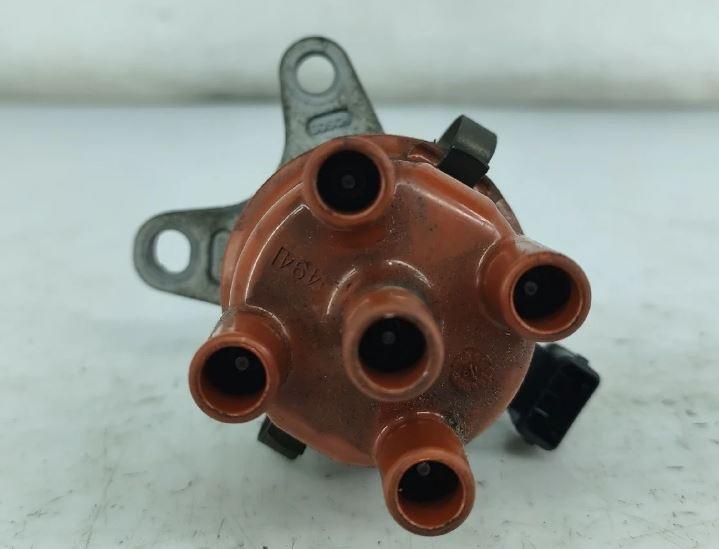 Toyota Avensis I T22 1997-2003 sedan 1.6 petrol 81 kW 1998  Rozdeľovač 1910002020