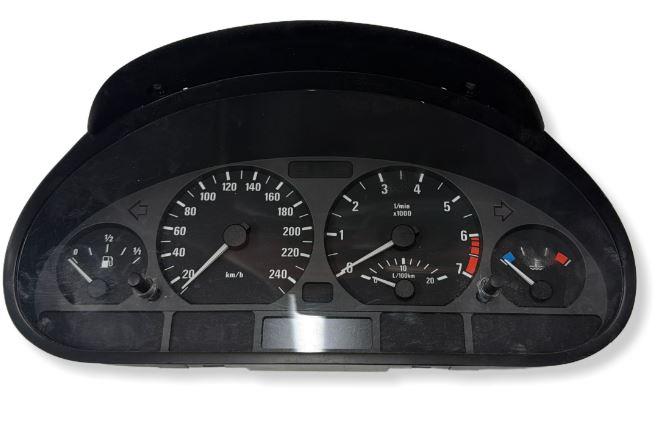 BMW 3 E46 1998-2007 hatchback 2.0 D diesel MT 110 kW 2002  Prístrojová doska 0263639000 576586 020907
