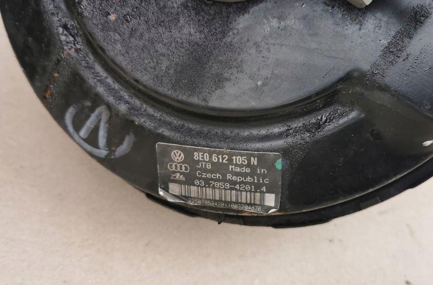 Volkswagen Passat B5 1995-2005 sedan 1.9 TDI diesel MT 96 kW 2002  Posilňovač bŕzd 8E0612105N