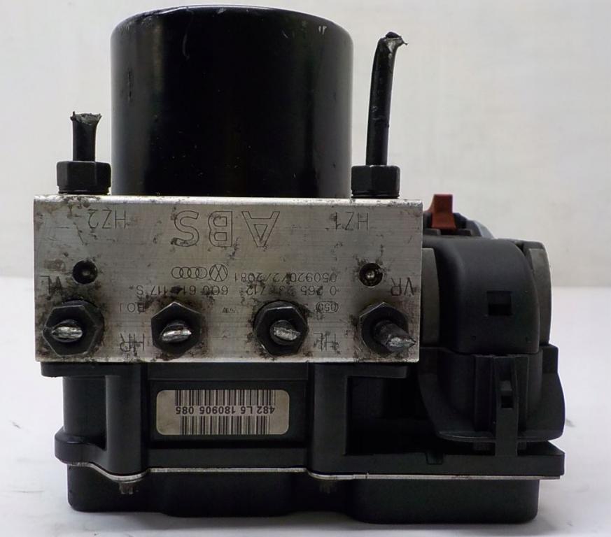 Skoda Fabia I 1999-2007 hatchback 1.4 petrol MT 50 kW 2000  Pumpa ABS 0265231712 6Q0614117S 0265800511 6Q0907379AF