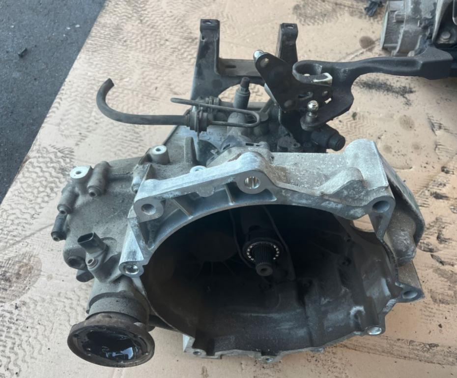 Seat Leon II 2005-2012 hatchback 1.4 TSI petrol MT 92 kW 2009  Prevodovka manuálna 02T301103M  GX2