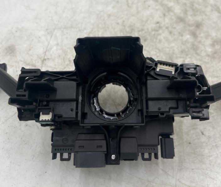 Volkswagen Golf VII 2012-2020 Prepínacie páčky pod volantom 5Q0953569A 5Q0953502N 5Q0953521L