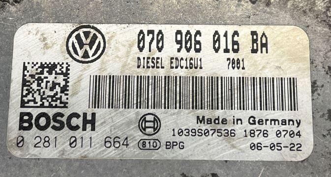 Volkswagen Transporter T5 2003-2015 hatchback 1.9 TDI diesel MT 62 kW 2008  Riadiaca jednotka motora 070906016BA