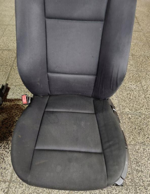 BMW X3 E83 2003-2010 hatchback 2.0 D diesel MT 110 kW 2007  Sedadlo komplet prave+lave vyhrievane