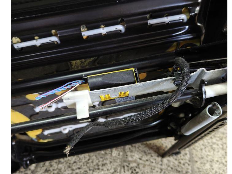 BMW X3 E83 2003-2010 hatchback 2.0 D diesel MT 110 kW 2007  Sedadlo komplet prave+lave vyhrievane