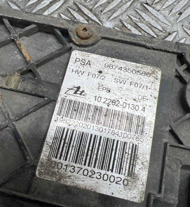 Peugeot 508 2010-2018 combi 2.0 HDI diesel AT 120 kW 2013  Ručná brzda elektrická 9874350580