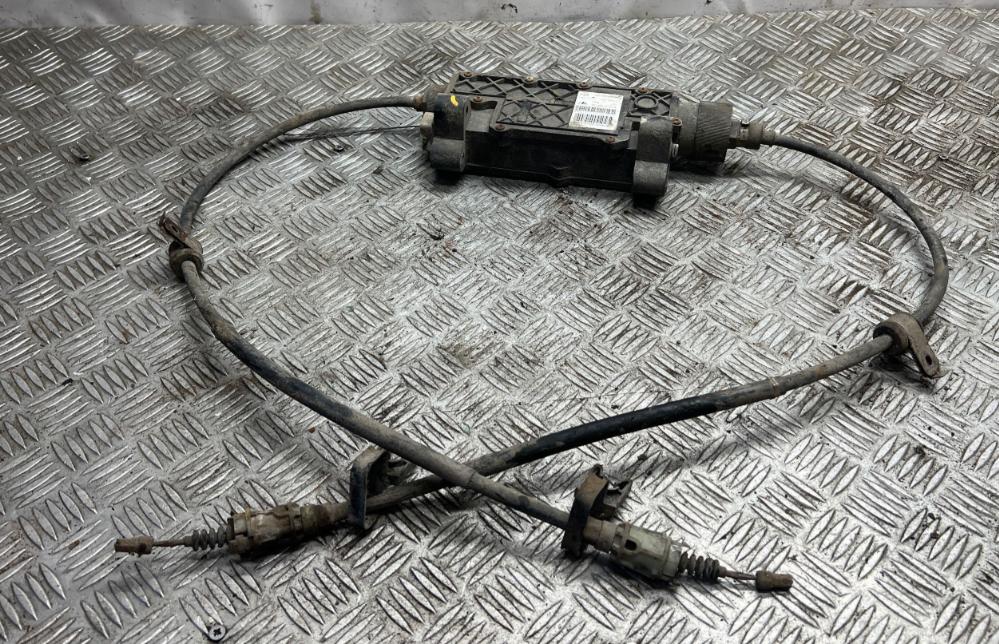 Peugeot 508 2010-2018 combi 2.0 HDI diesel AT 120 kW 2013  Ručná brzda elektrická 9874350580