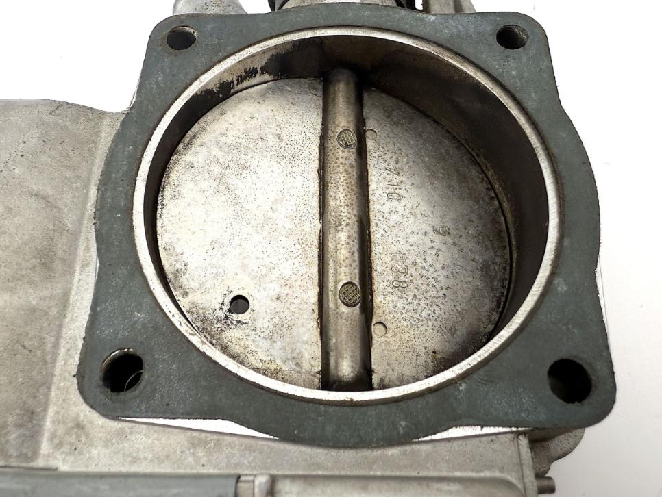 Mercedes E W210 1995-2002 Škrtiaca klapka 1191410025 0205003037