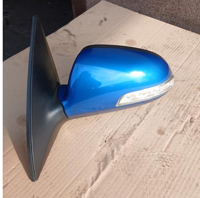 Hyundai I30 I LIFT  2007-2012 hatchback 1.4 16v petrol MT 80 kW 2011  Spätné zrkadlo vonkajšie ľavé 8PIN