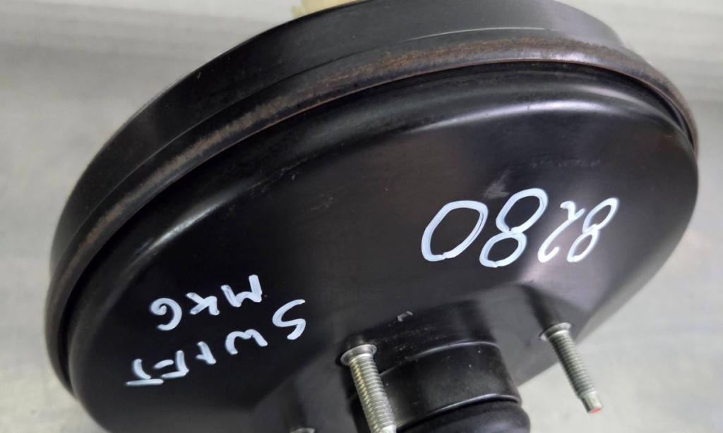 Suzuki Swift Mk6 2005-2010 hatchback 1.3 petrol MT 68 kW 2007  Posilňovač bŕzd 0204051224