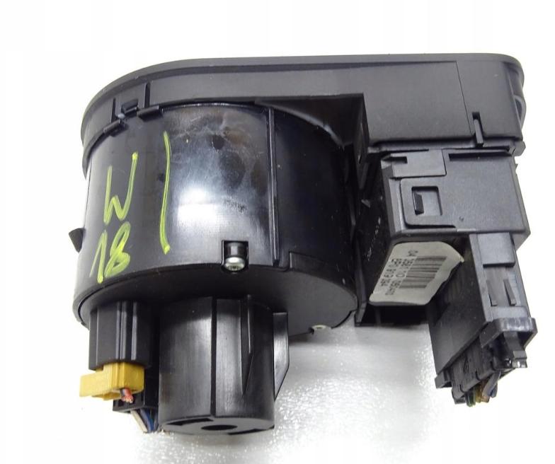 Audi A3 8P 2003-2012 hatchback Prepínač svetiel 8P0919094 8P2941531BB