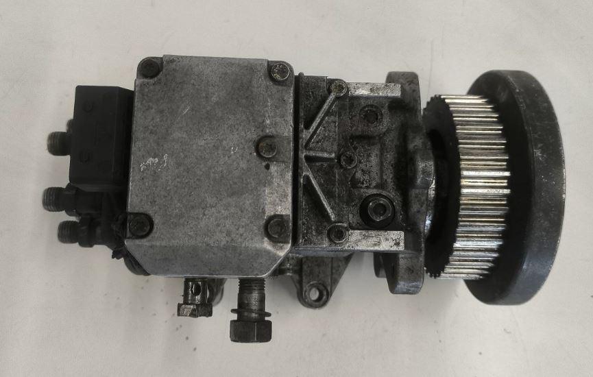 Audi A6 C5 1997-2004 sedan 2.5 TDI diesel AT 132 kW 2004  Vstrekovacie čerpadlo 059130106EX 0986444016