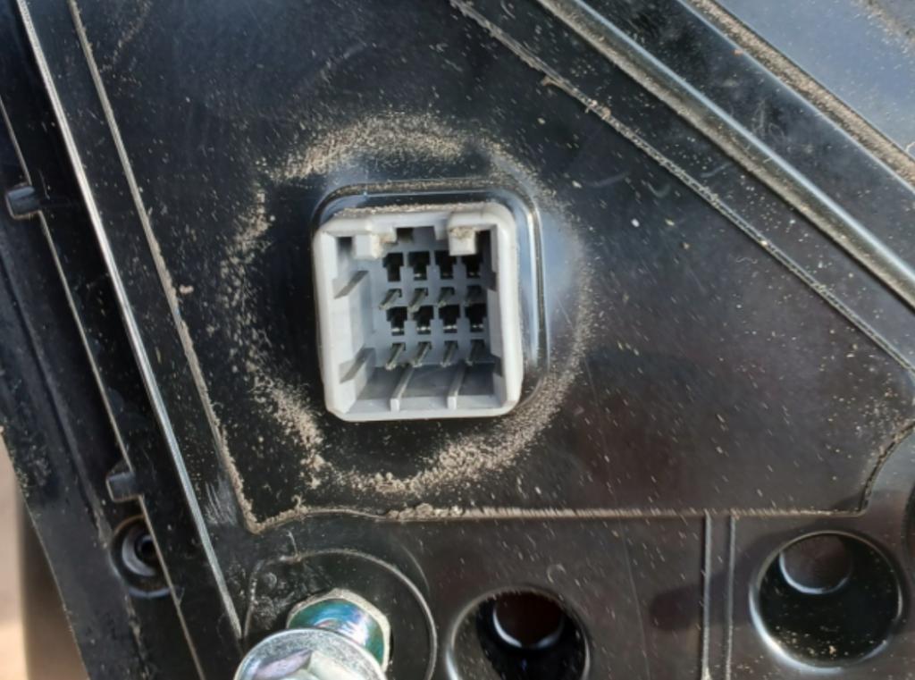 Hyundai I30 I LIFT  2007-2012 hatchback 1.4 16v petrol MT 80 kW 2011  Spätné zrkadlo vonkajšie ľavé 8PIN