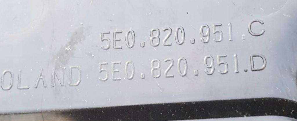 Skoda Octavia III 2013- hatchback 1.2 TSI petrol MT 63 kW 2016  Mriežka kúrenia (fukár) 5E0820951C