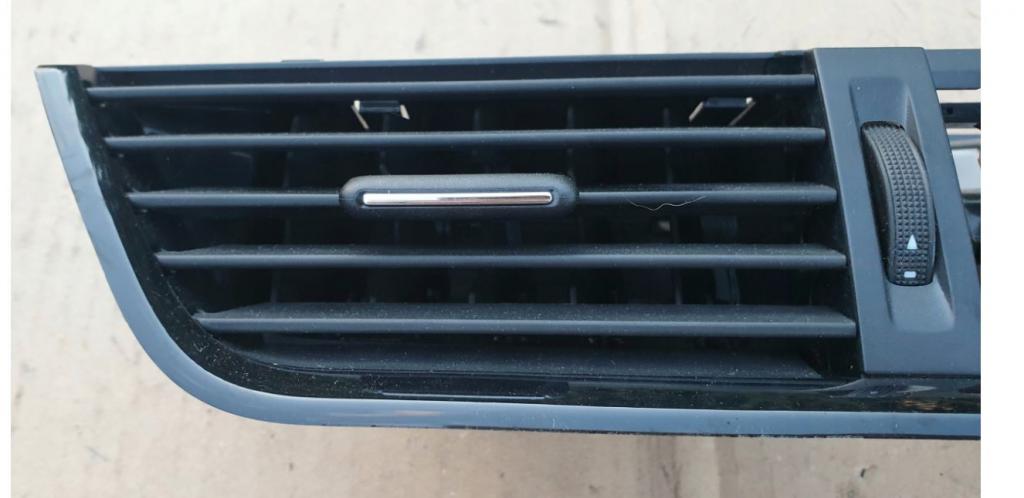 Skoda Octavia III 2013- hatchback 1.2 TSI petrol MT 63 kW 2016  Mriežka kúrenia (fukár) 5E0820951C