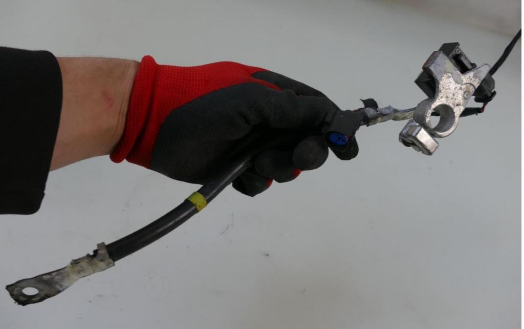 Volvo XC60 I 2008-2017 suv 2.4 diesel 151 kW 2010  Kábel batérie záporný (-) 31407114