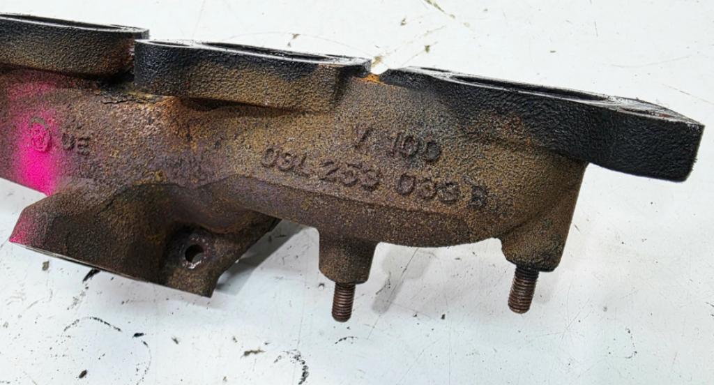 Audi A4 B8 2007-2015 combi 2.0 TDI diesel MT 130 kW 2013  Výfukové potrubie 03L253033B