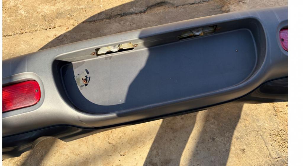 Chrysler Pt cruiser hatchback 2.0 16v petrol MT 104 kW 2002  Nárazník zadný