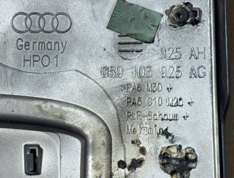 Audi A6 C6 2004-2011 sedan 2.7 TDI diesel MT 132 kW 2007  Kryt motora horný 059103925AG