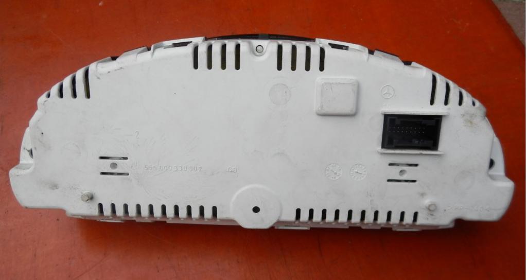 Mercedes Vito W639 2003-2014 2.2 CDI diesel MT 110 kW 2003  Prístrojová doska A6394462921