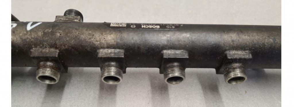 Opel Vectra C 2002-2008 sedan 1.9 CDTI diesel MT 110 kW 2005  Vstrekovacia lišta 0445214122 55197372