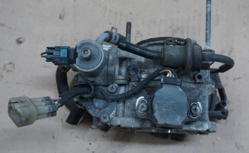 Suzuki Vitara I 1988-1998 suv 1.6 16v petrol 71 kW 1998  Karburátor