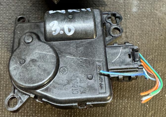 Jeep Grand cherokee WK2 2010- suv Motorček kúrenia 545250008