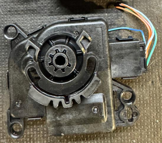 Jeep Grand cherokee WK2 2010- suv Motorček kúrenia 545250008