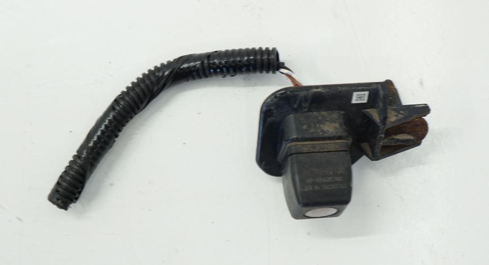 Toyota Auris II 2012-2018 combi 1.6 D4D diesel MT 82 kW 2017  Kamera zadná 86790-02130