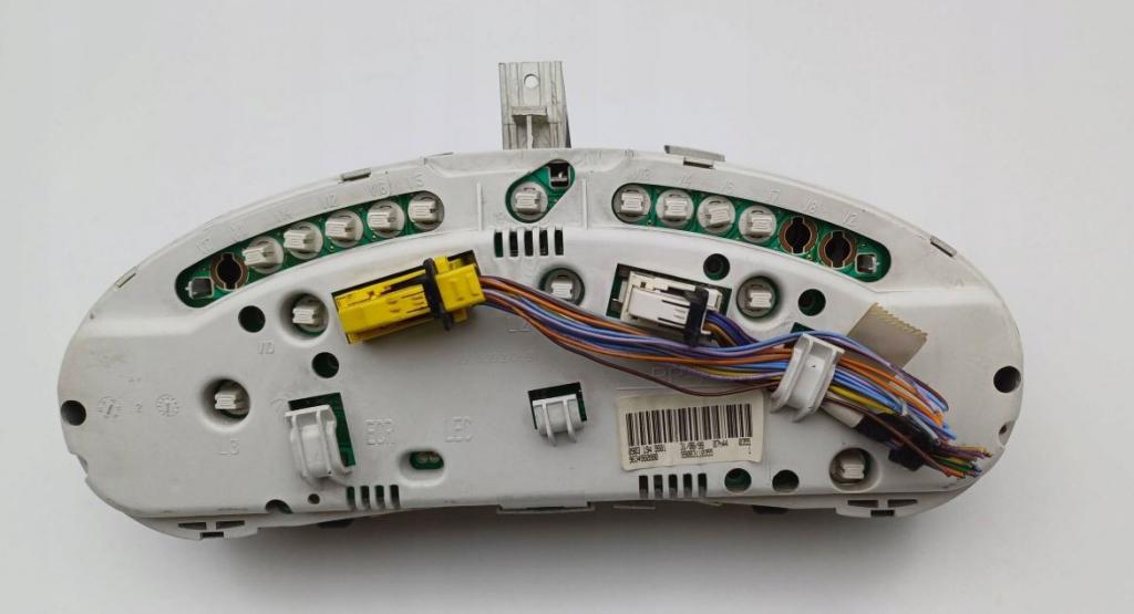 Peugeot 206 hatchback 1.1 petrol MT 44 kW 2002  Prístrojová doska 9634960980