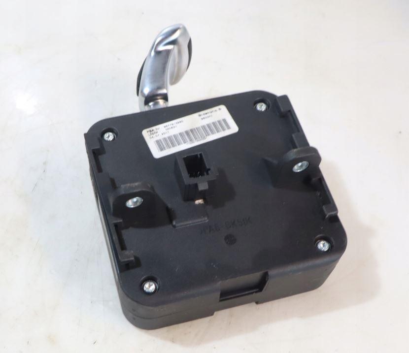 Citroen C4 II 2010-2017 hatchback 1.6 HDI diesel MT 82 kW 2012  Rýchlostná páka (kulisa) 9677813280